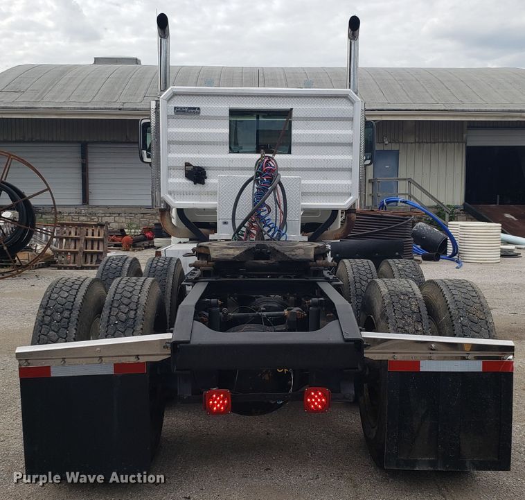 image for item DG7694 2005 Mack CH semi truck