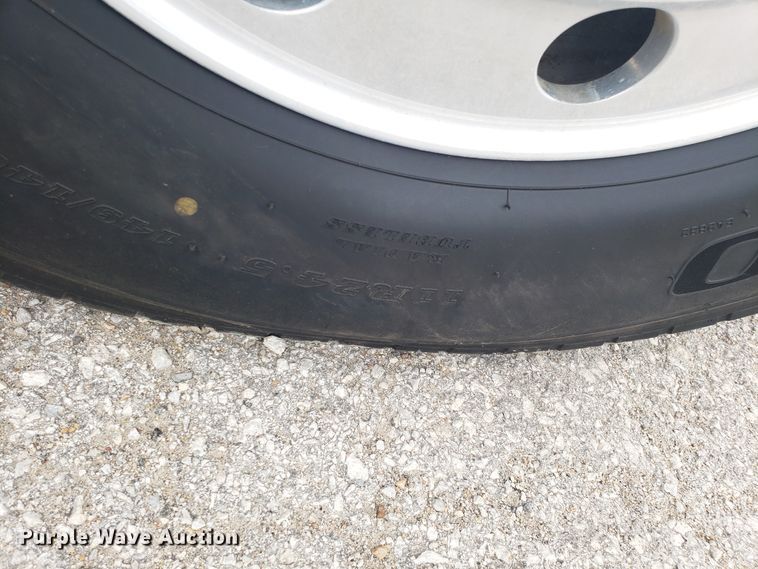 image for item DG7694 2005 Mack CH semi truck