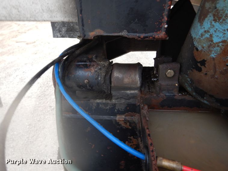 image for item DH2169 1994 Alumatech end dump trailer