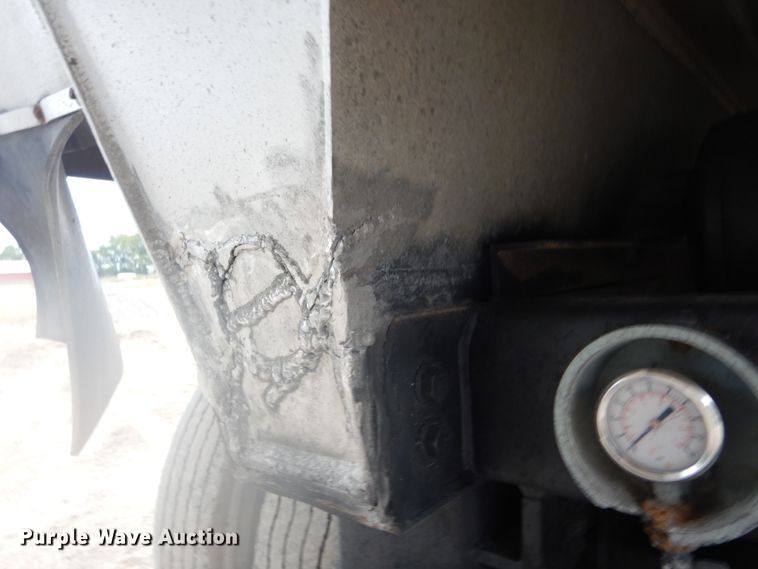 image for item DH2169 1994 Alumatech end dump trailer