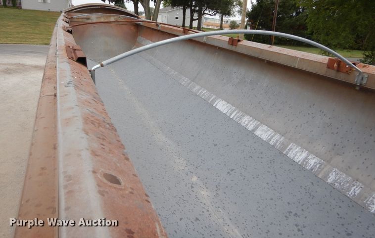 image for item DH2169 1994 Alumatech end dump trailer