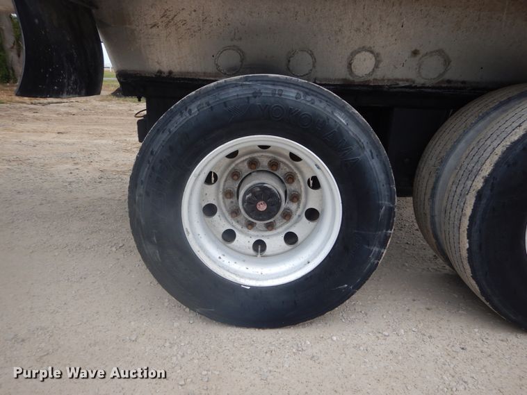 image for item DH2169 1994 Alumatech end dump trailer