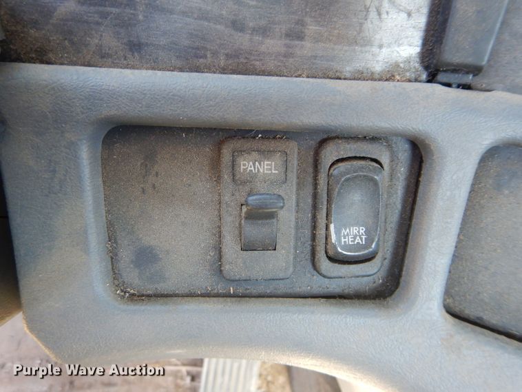 image for item DH2594 2006 Freightliner Columbia semi truck