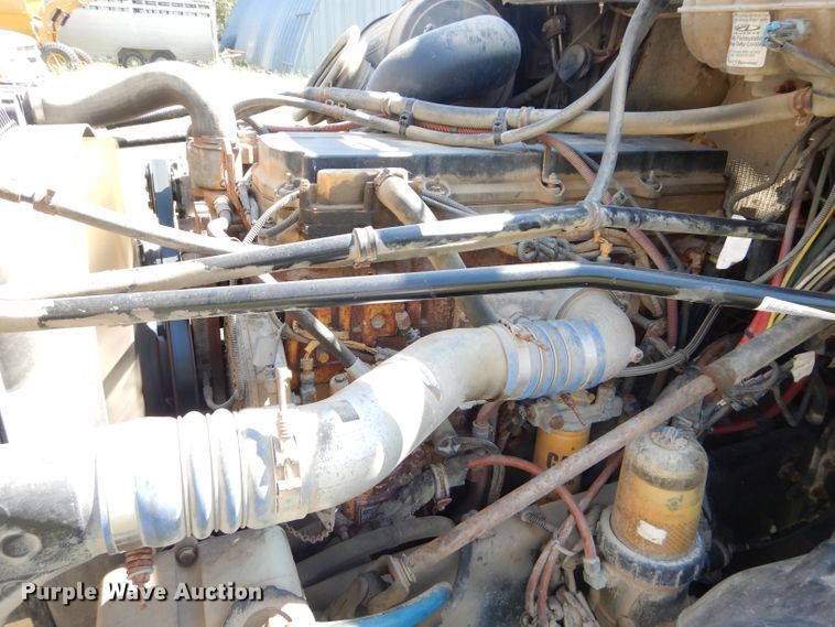 image for item DH2594 2006 Freightliner Columbia semi truck