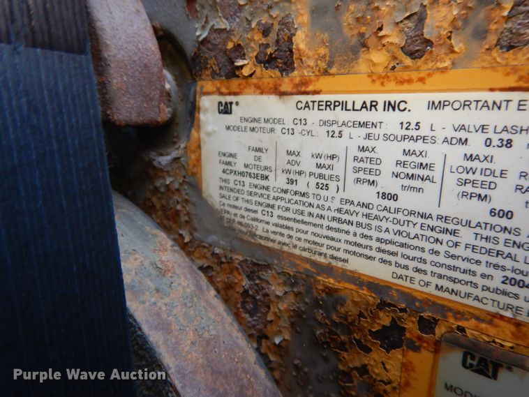 image for item DH2594 2006 Freightliner Columbia semi truck