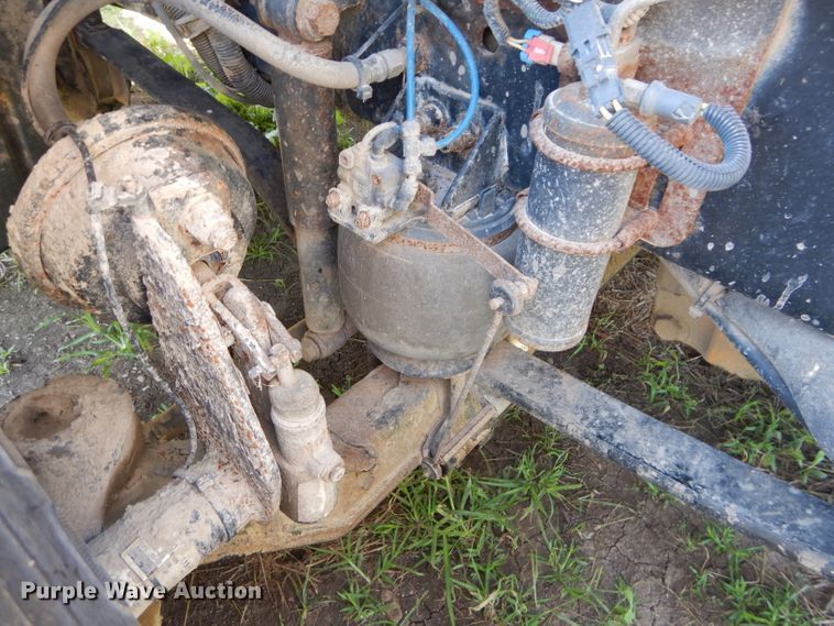 image for item DH2594 2006 Freightliner Columbia semi truck