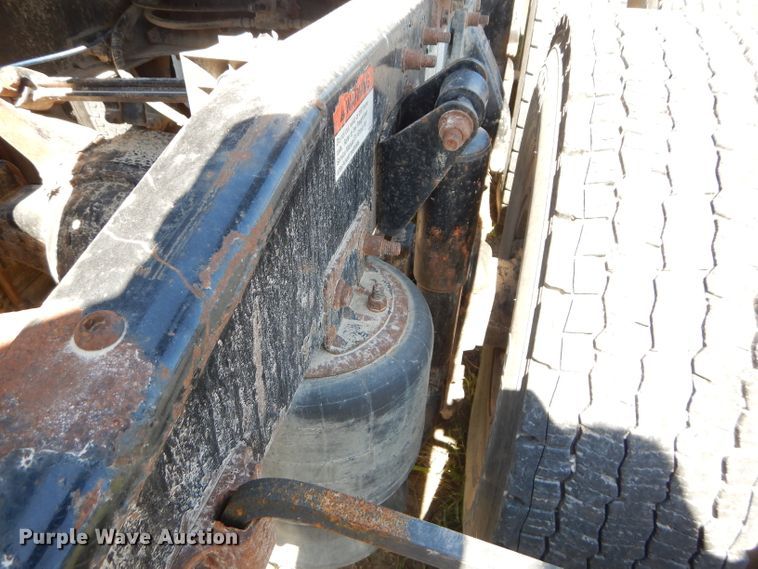 image for item DH2594 2006 Freightliner Columbia semi truck