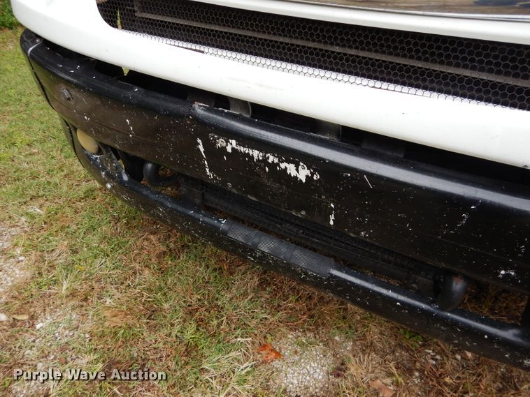 image for item DH2624 2005 Freightliner Columbia semi truck