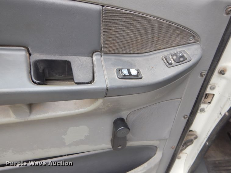 image for item DH2624 2005 Freightliner Columbia semi truck