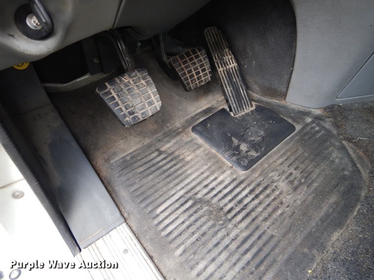 image for item DH2624 2005 Freightliner Columbia semi truck