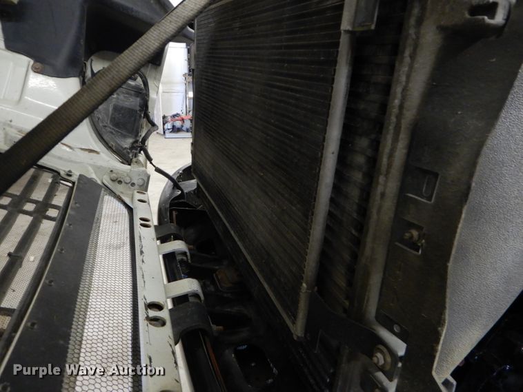 image for item DH2624 2005 Freightliner Columbia semi truck