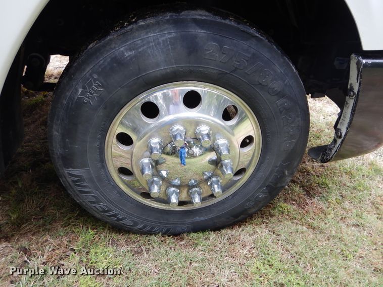 image for item DH2624 2005 Freightliner Columbia semi truck