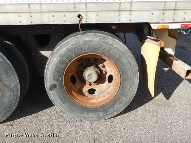image for item DH6196 2005 Strick dry van trailer