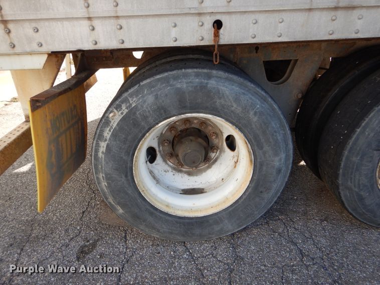 image for item DH6196 2005 Strick dry van trailer