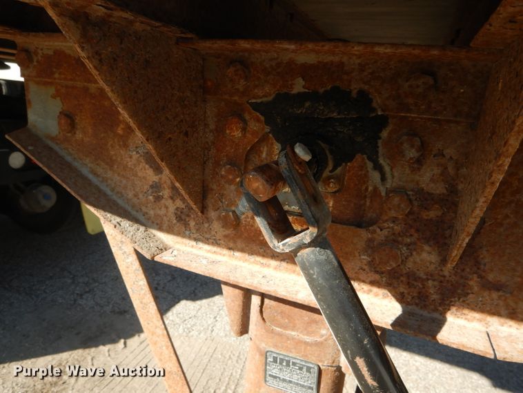 image for item DH6197 2005 Wabash dry van trailer