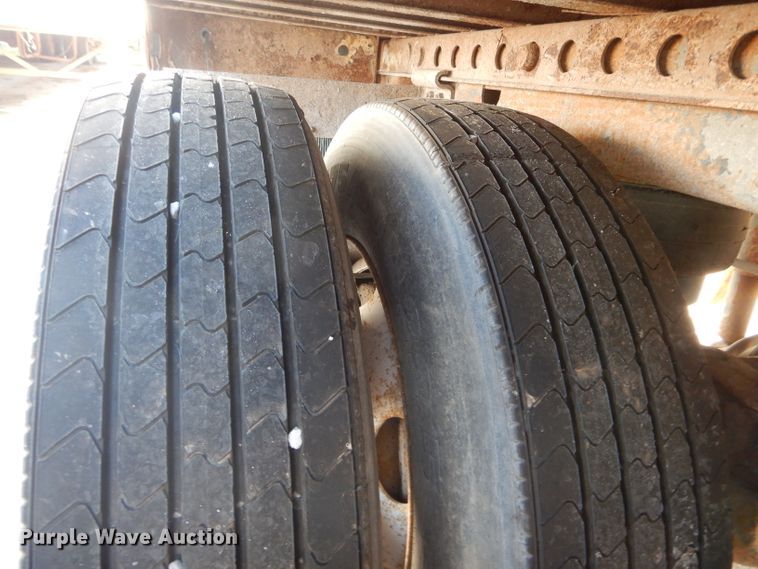 image for item DH6197 2005 Wabash dry van trailer