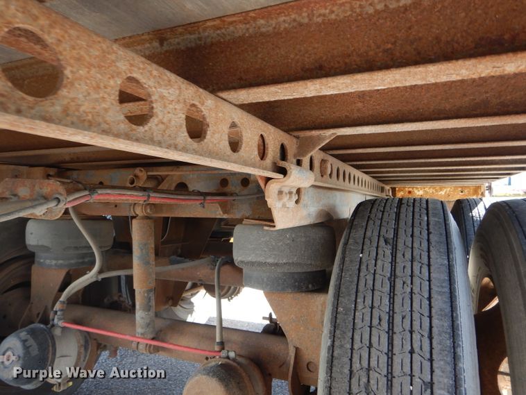 image for item DH6198 2005 Wabash dry van trailer