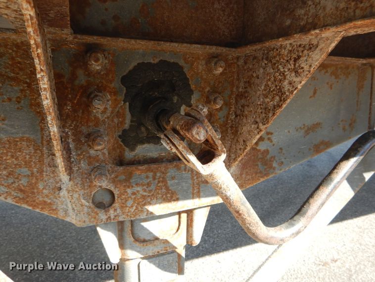 image for item DH6199 2005 Strick dry van trailer