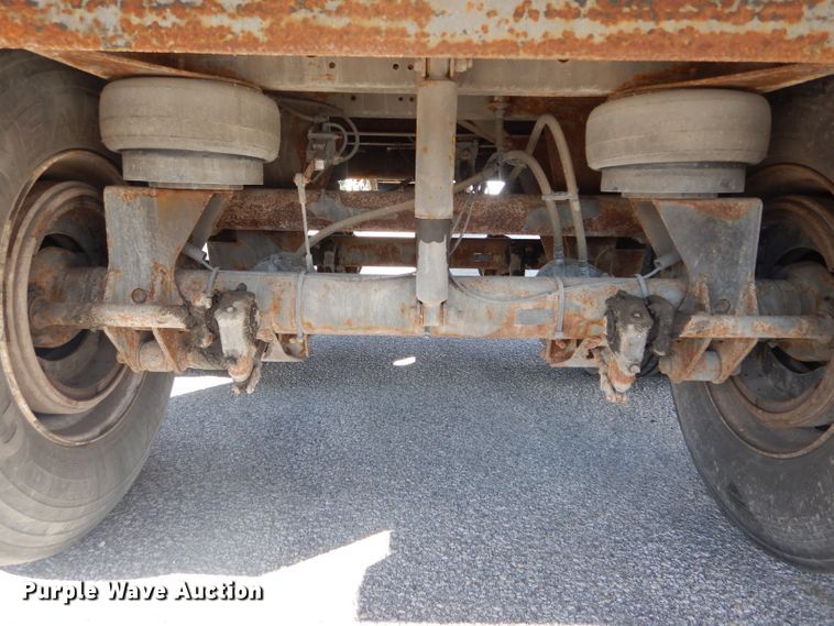 image for item DH6199 2005 Strick dry van trailer