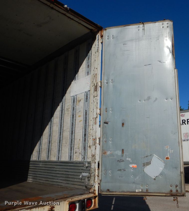 image for item DH6199 2005 Strick dry van trailer