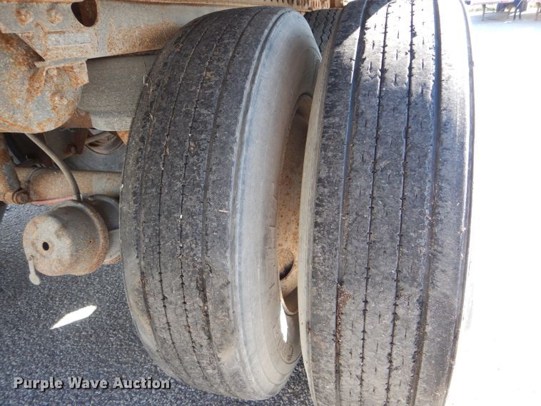 image for item DH6199 2005 Strick dry van trailer