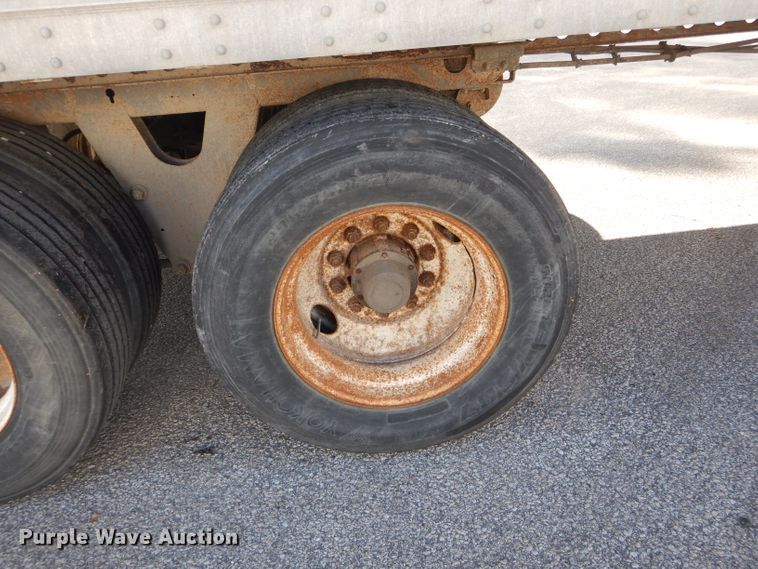 image for item DH6199 2005 Strick dry van trailer