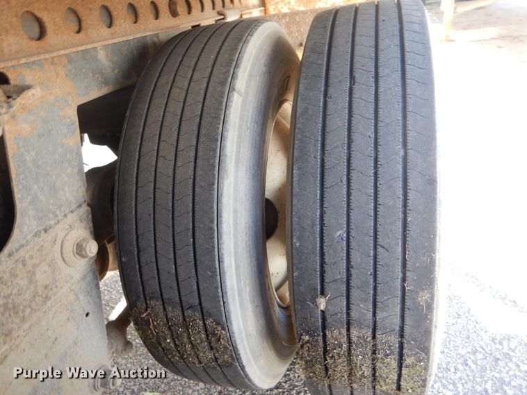 image for item DH6203 2005 Wabash dry van trailer