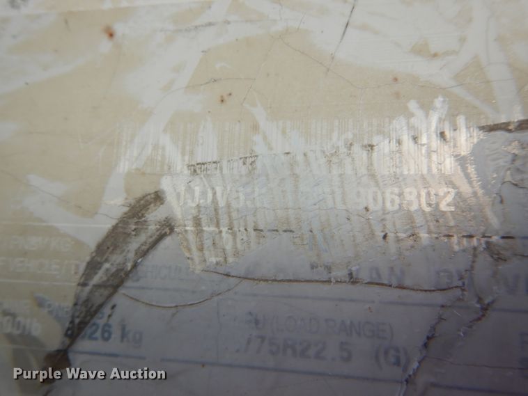 image for item DH6203 2005 Wabash dry van trailer