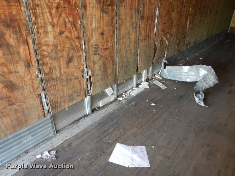 image for item DH6204 2005 Wabash dry van trailer