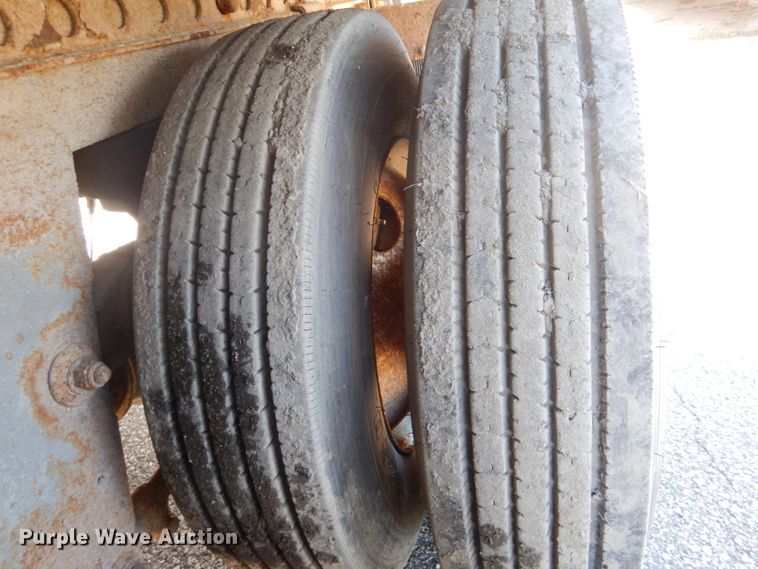 image for item DH6204 2005 Wabash dry van trailer