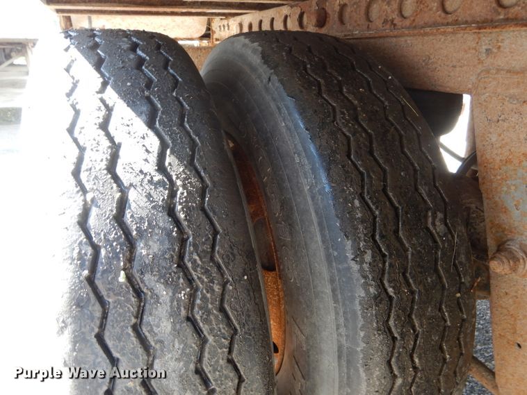 image for item DH6204 2005 Wabash dry van trailer