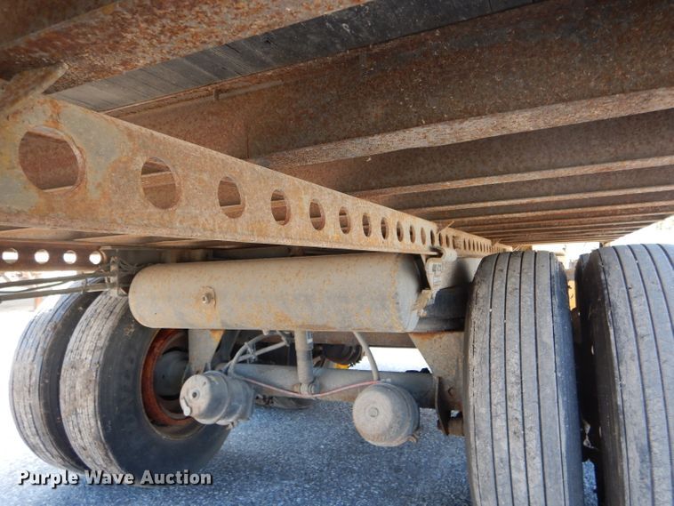 image for item DH6205 2005 Strick dry van trailer