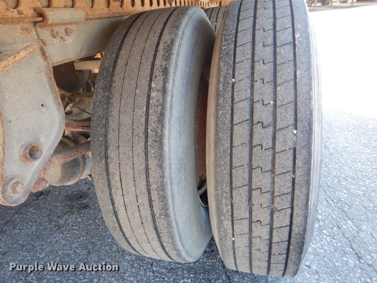 image for item DH6206 2003 Wabash dry van trailer