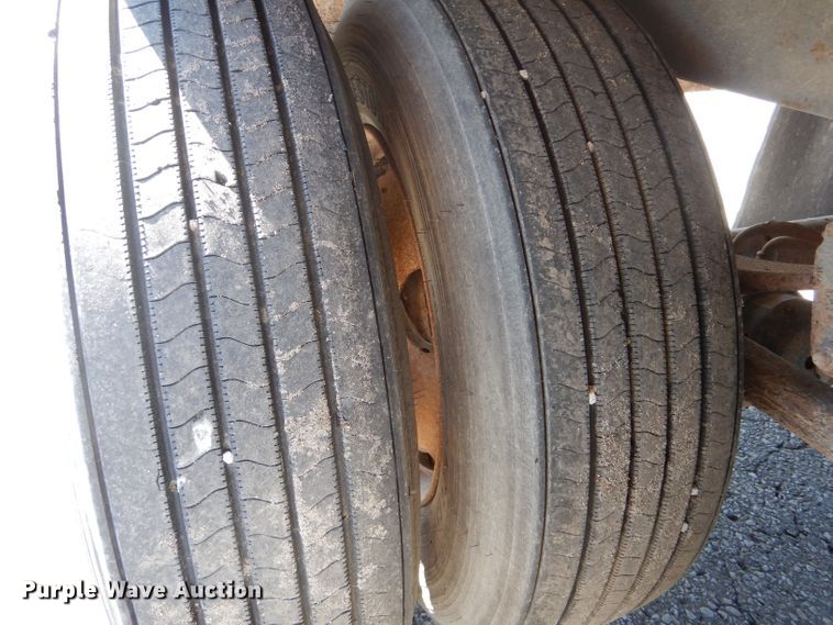 image for item DH6206 2003 Wabash dry van trailer