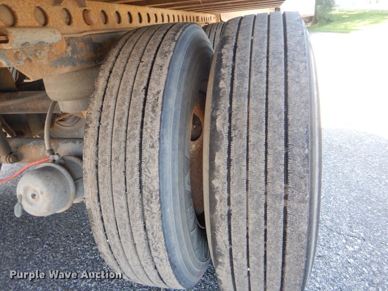 image for item DH6207 2005 Wabash dry van trailer