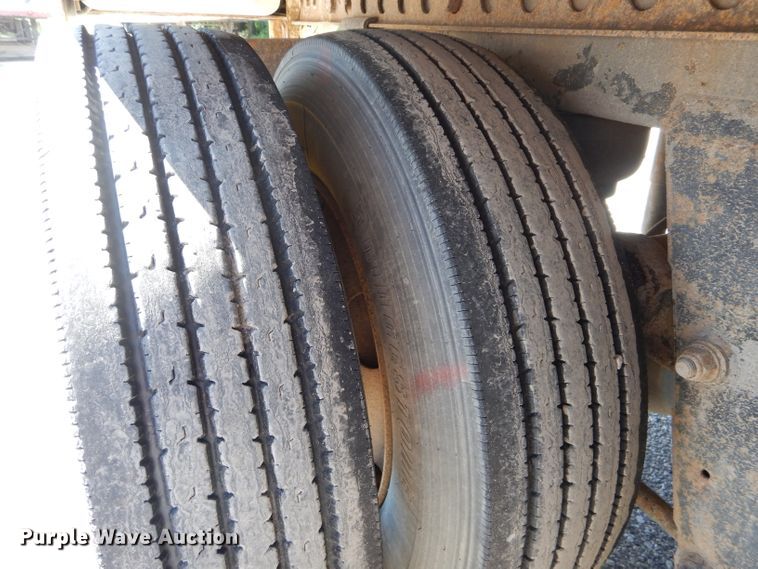 image for item DH6207 2005 Wabash dry van trailer