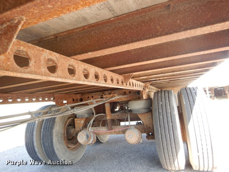 image for item DH6208 2005 Wabash dry van trailer