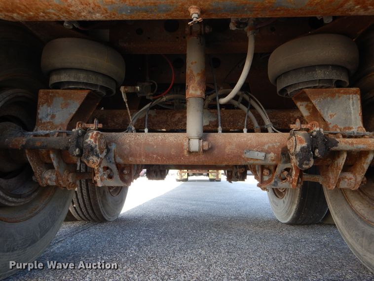 image for item DH6208 2005 Wabash dry van trailer