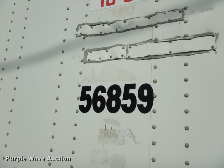 image for item DH6208 2005 Wabash dry van trailer