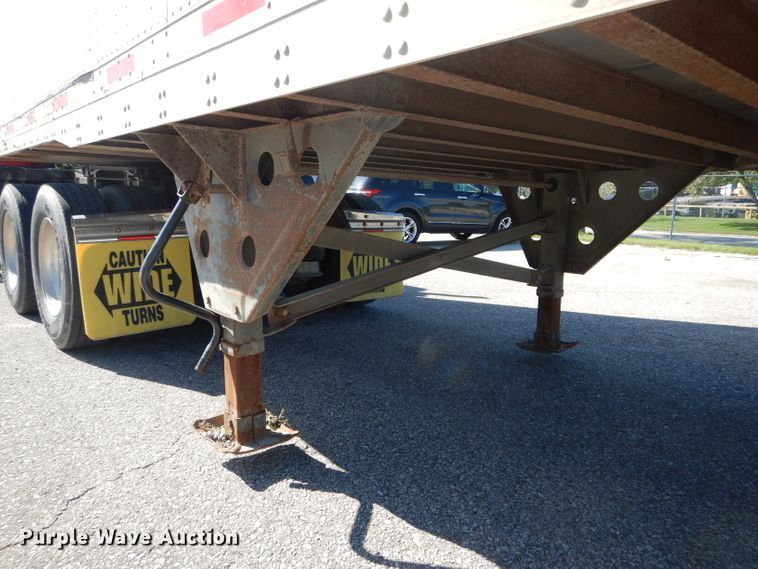 image for item DH6209 2005 Utility dry van trailer