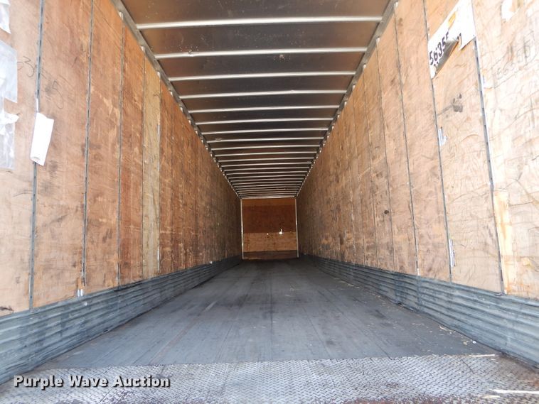 image for item DH6209 2005 Utility dry van trailer