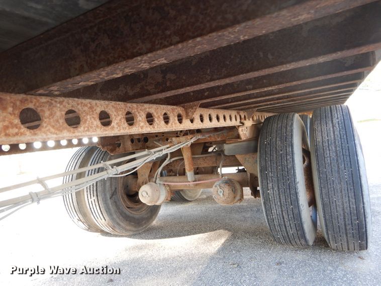 image for item DH6210 2005 Wabash dry van trailer