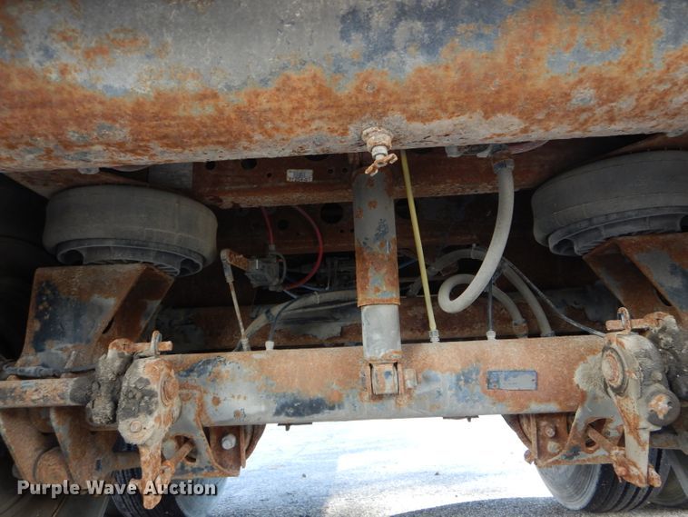 image for item DH6210 2005 Wabash dry van trailer