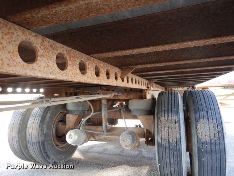 image for item DH6211 2005 Wabash dry van trailer