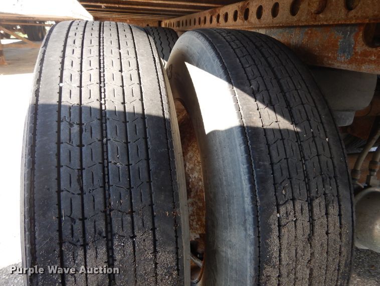 image for item DH6211 2005 Wabash dry van trailer