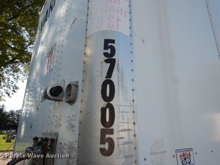 image for item DH6211 2005 Wabash dry van trailer