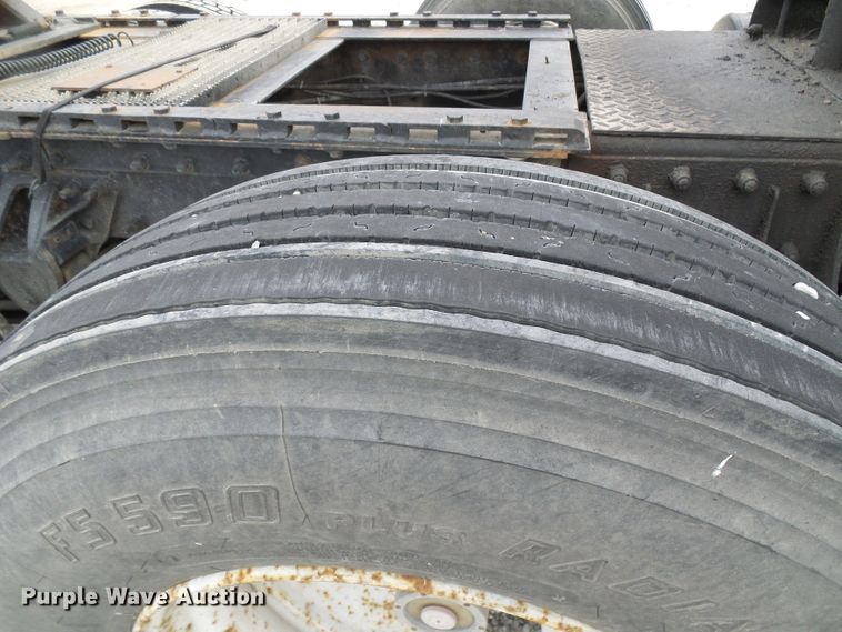 image for item DI0694 1996 Mack CH613 semi truck