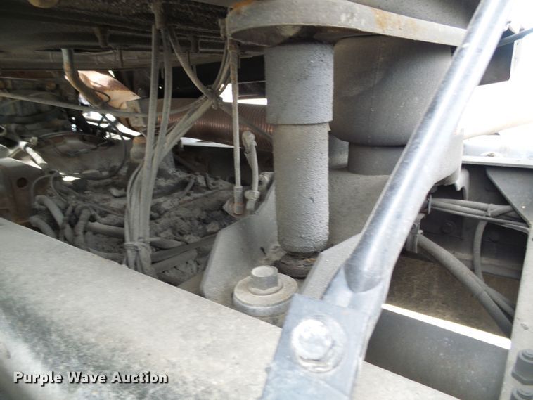 image for item DI0694 1996 Mack CH613 semi truck