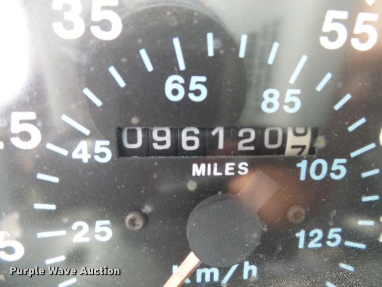 image for item DI0694 1996 Mack CH613 semi truck