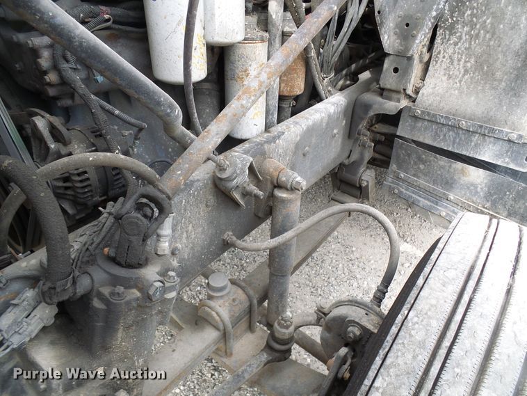 image for item DI0694 1996 Mack CH613 semi truck